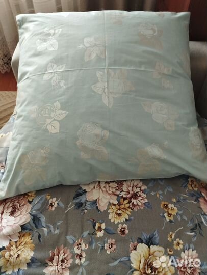 Новые пуховые подушки