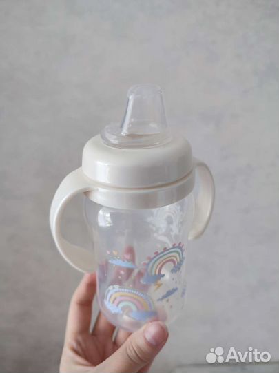 Поильник-непроливайка Lubby с силиконовым носиком