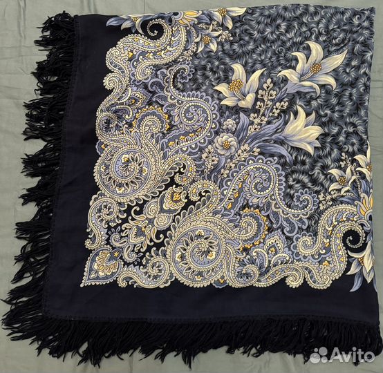 Павловопосадский платок Морозко, Багрянец осени