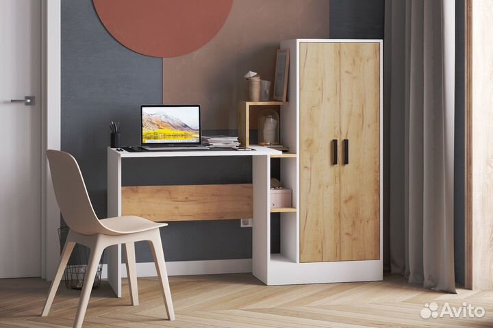 Компьютерный стол белый