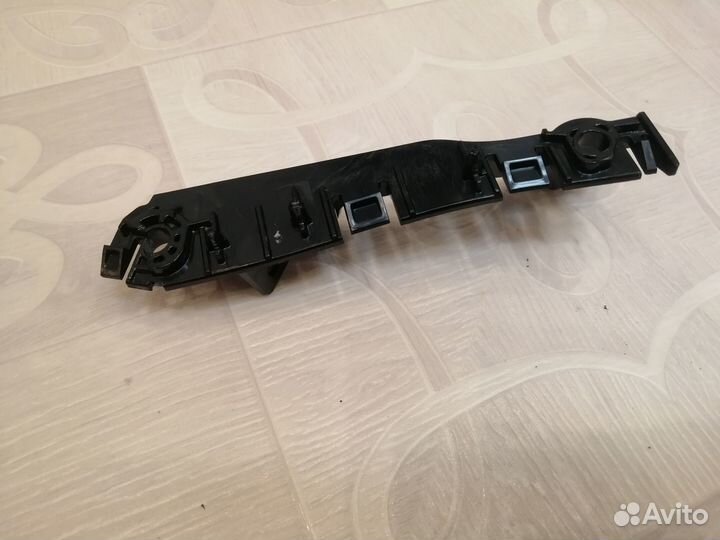 Кронштейн переднего бампера Range Rover Sport 2