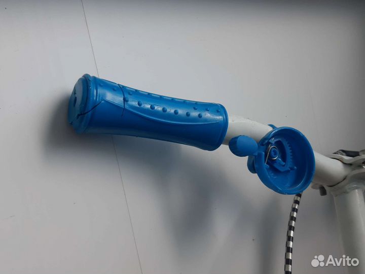 Flicker. самокат на 3 колесах