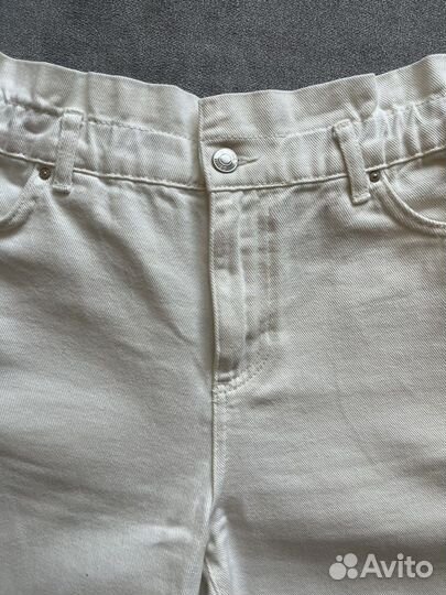 Белые шорты M размер