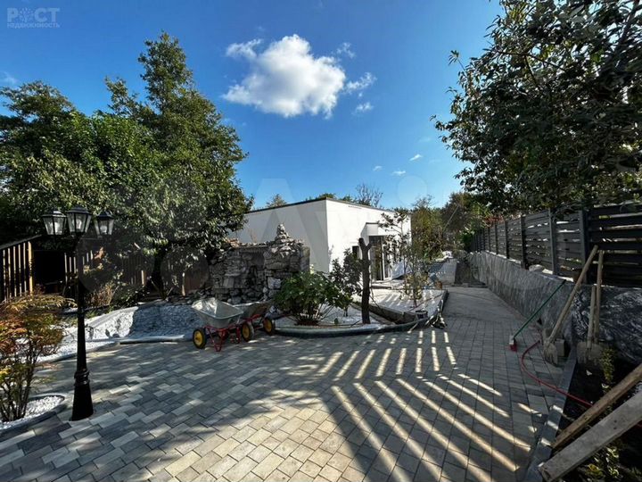 Апартаменты-студия, 13,9 м², 1/4 эт.