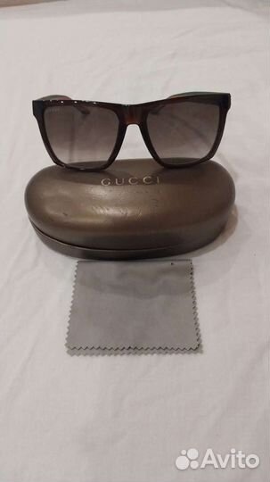 Солнечные очки gucci