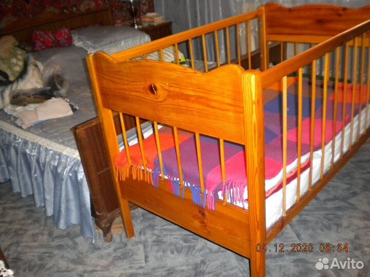 Кроватка детская