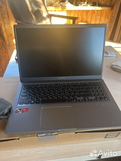 Ноутбук asus
