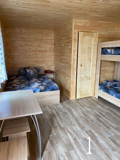 Дом 24 м² на участке 8 сот.