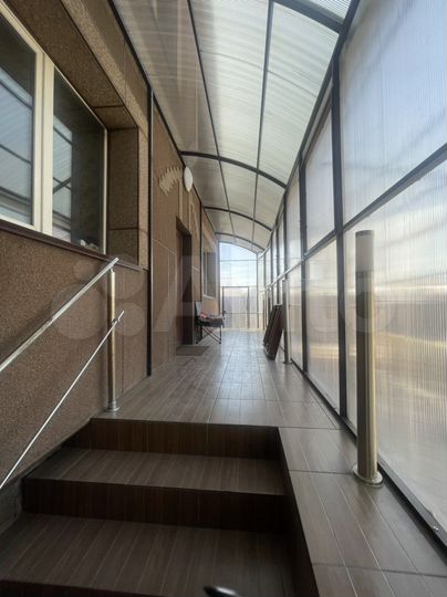 Дом 300 м² на участке 10 сот.