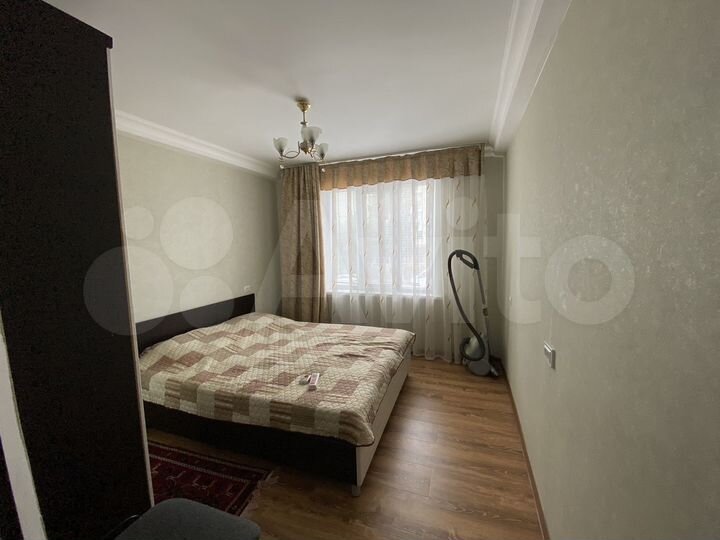 2-к. квартира, 52 м², 2/5 эт.