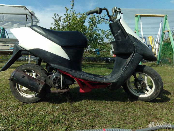 Скутер Suzuki Lets 2