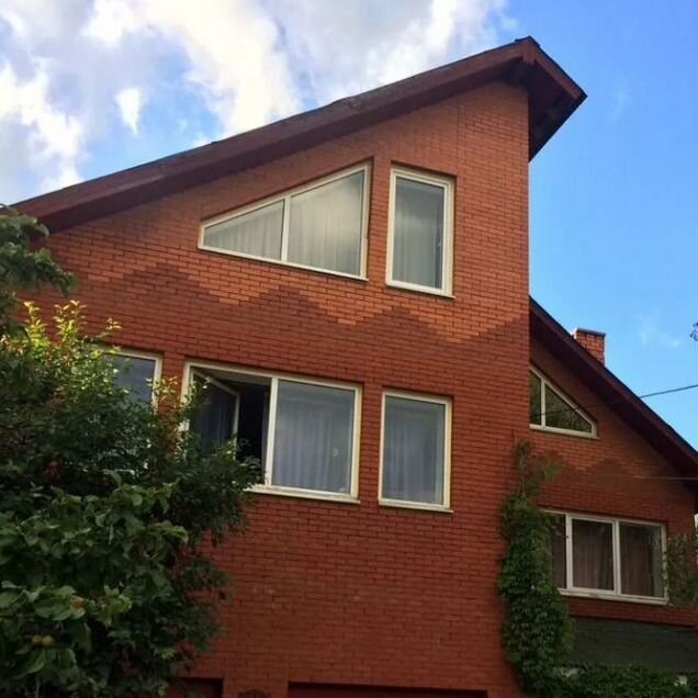 Коттедж 560 м² на участке 11,5 сот.