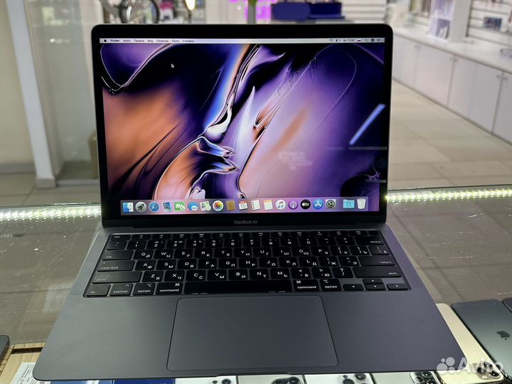 MacBook Air 13 (8/256/i3) 2020г