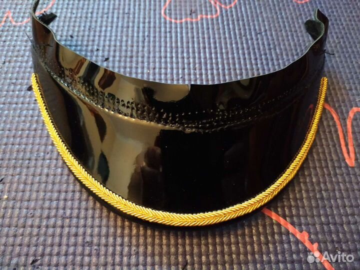 Вышивка золото на фуражку