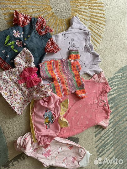 Одежда для кукол и ванночка