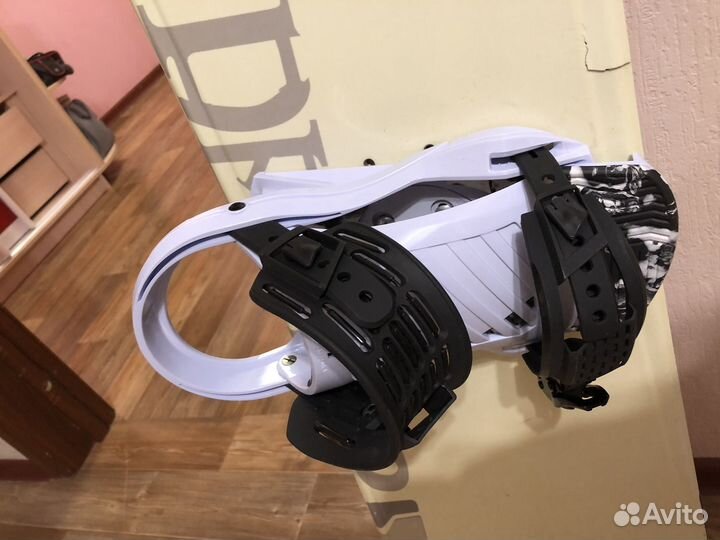 Крепления для сноуборда head