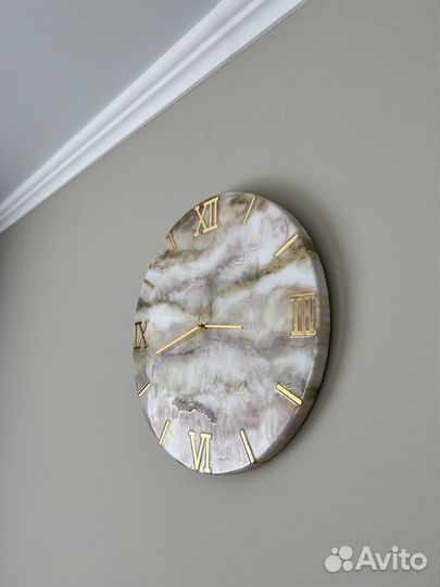 Часы настенные из эпоксидной смолы