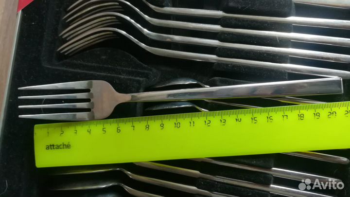 Набор столовых приборов 