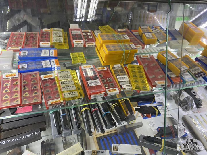 Токарный инструмент