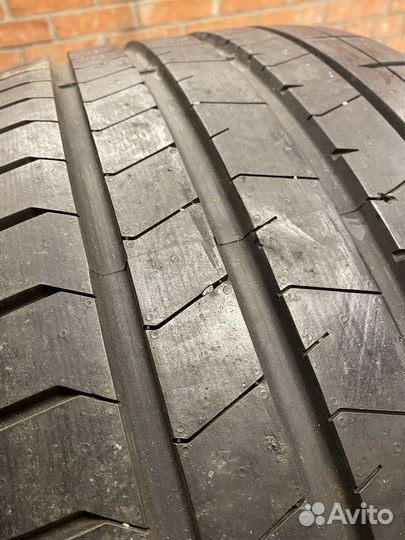 Pirelli P Zero PZ4 285/45 R21