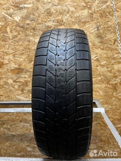 Bridgestone Blizzak LM-25 205/55 R17