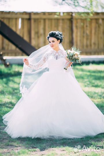 Свадебное платье