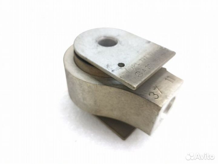 Подушка редуктора Mercedes-Benz Cls-Class W218 3.5