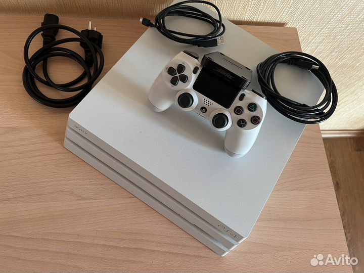 Sony ps4 pro 1tb 7108 Белая