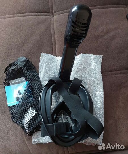 Маска для подводного плавания с трубкой