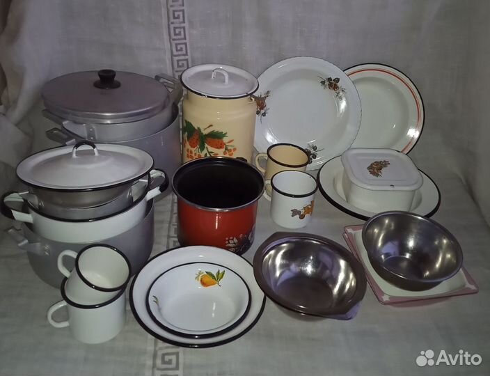 Кастрюли миски кружки бидон ванночки д/холодца