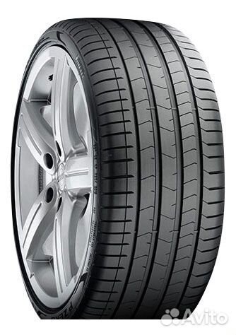 Pirelli P Zero Luxury Saloon 275/40 R21