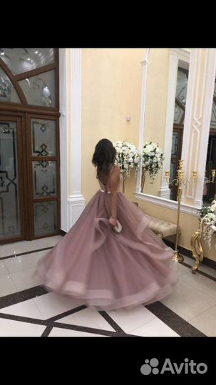Вечернее платье