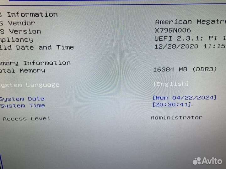 Материнская плата с процессором и памятью