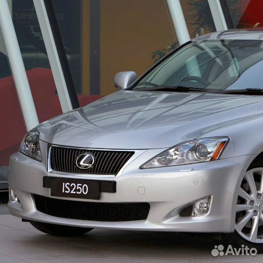 Бампер передний в цвет Lexus IS250/350 XE20