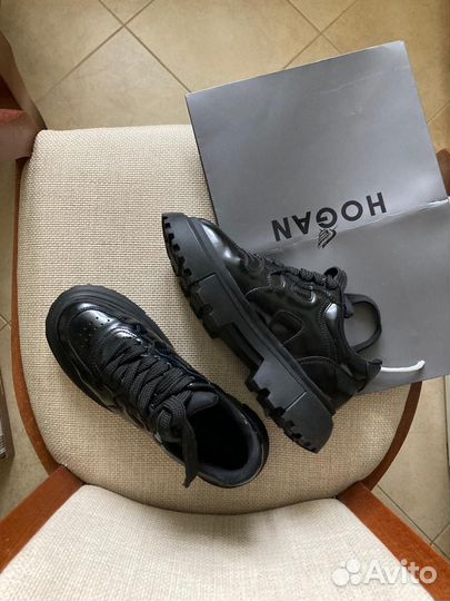 Ботинки черные кожаные Hogan