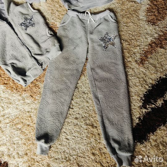 Костюм женский тройка теплый 46