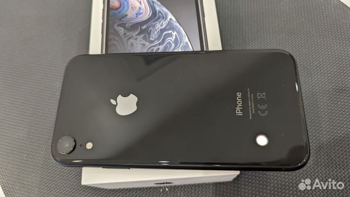 iPhone Xr, 64 ГБ