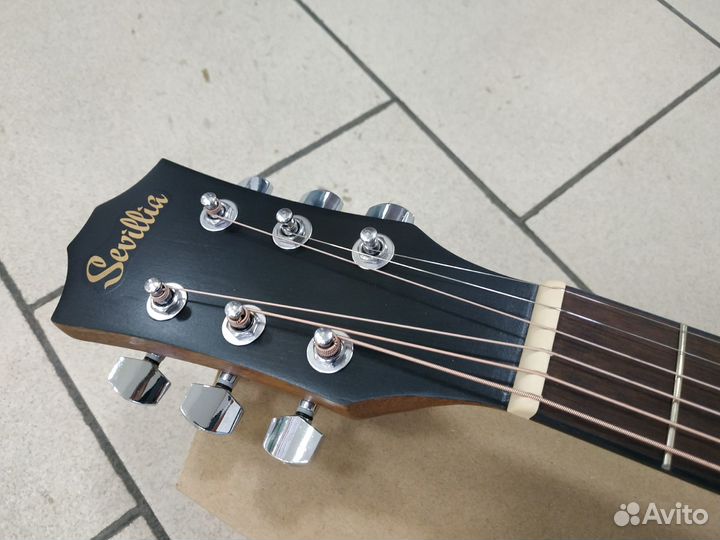 Акустическая гитара новая