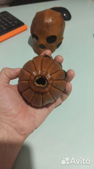 Тыква для хэллоуина из кожи