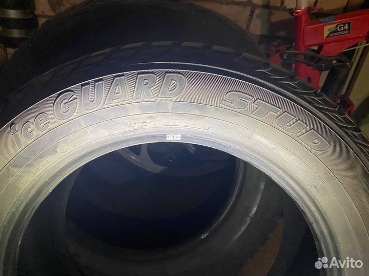 Yokohama Ice Guard Stud IG55 235/60 R18 107T