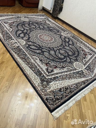 Иранский ковер 2,5 на 3,5