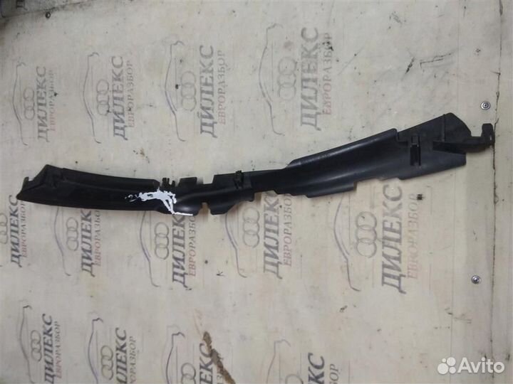 Воздуховод радиатора верхний VW Passat (B6) 2005