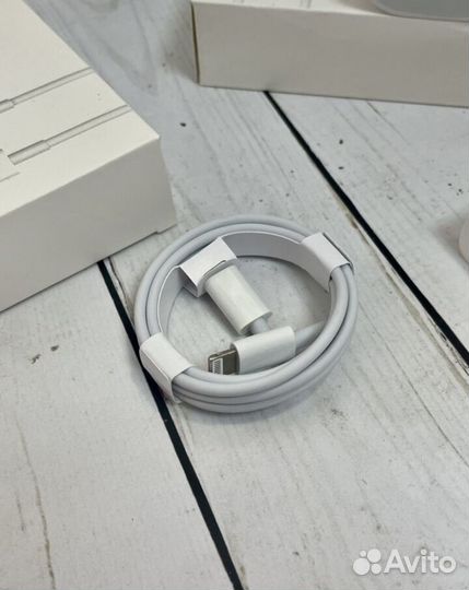 Быстрая зарядка для iPhone 20W