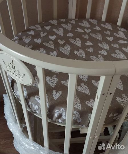 Простыня на резинке в детскую кроватку