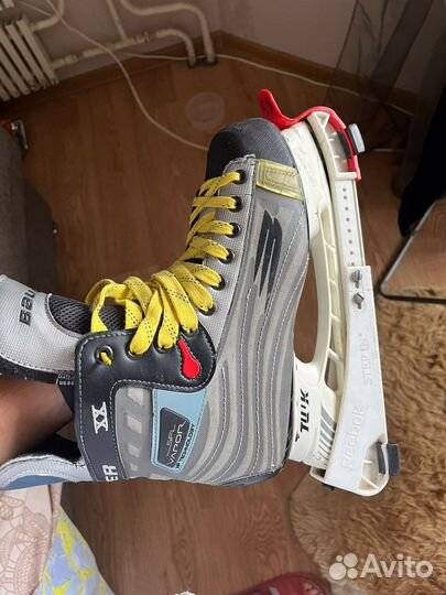 Хоккейные коньки bauer