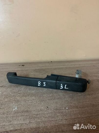 Ручка двери задней левая Passat B3