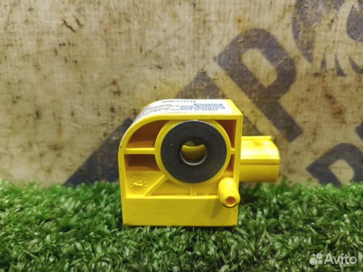 Датчик удара передний левый Ford Fusion хэтчбек