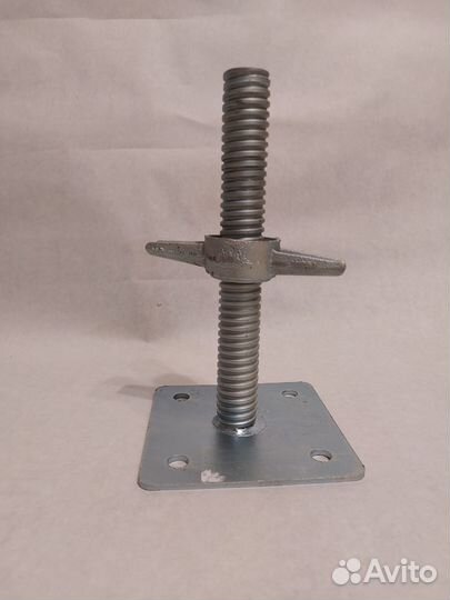 Опора винтовая