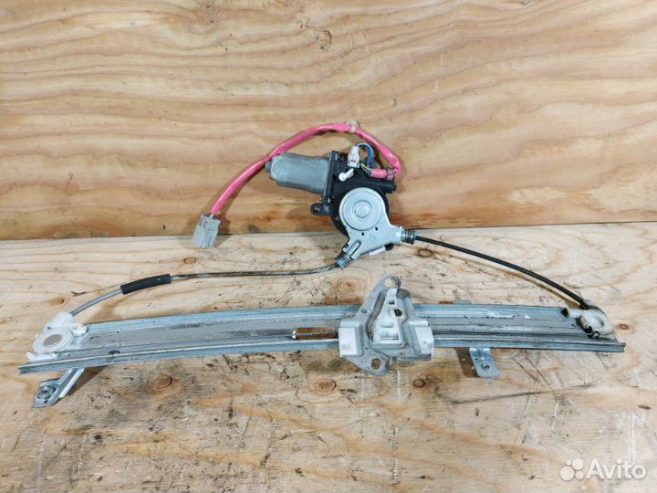 Стеклоподъемник передний правый Honda Fit GD1 L13A