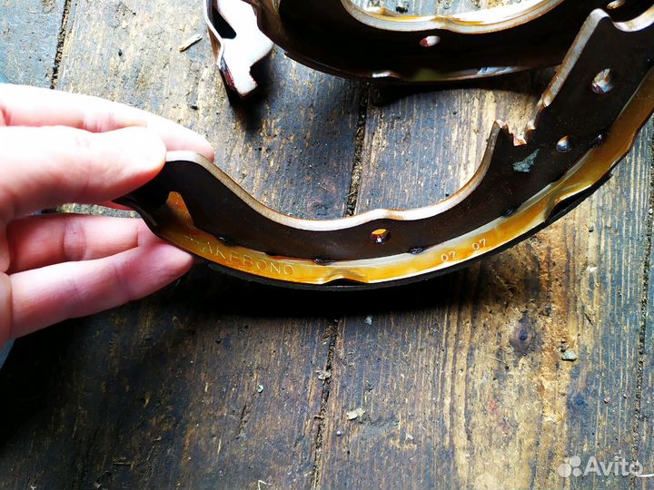 Колодки Субару